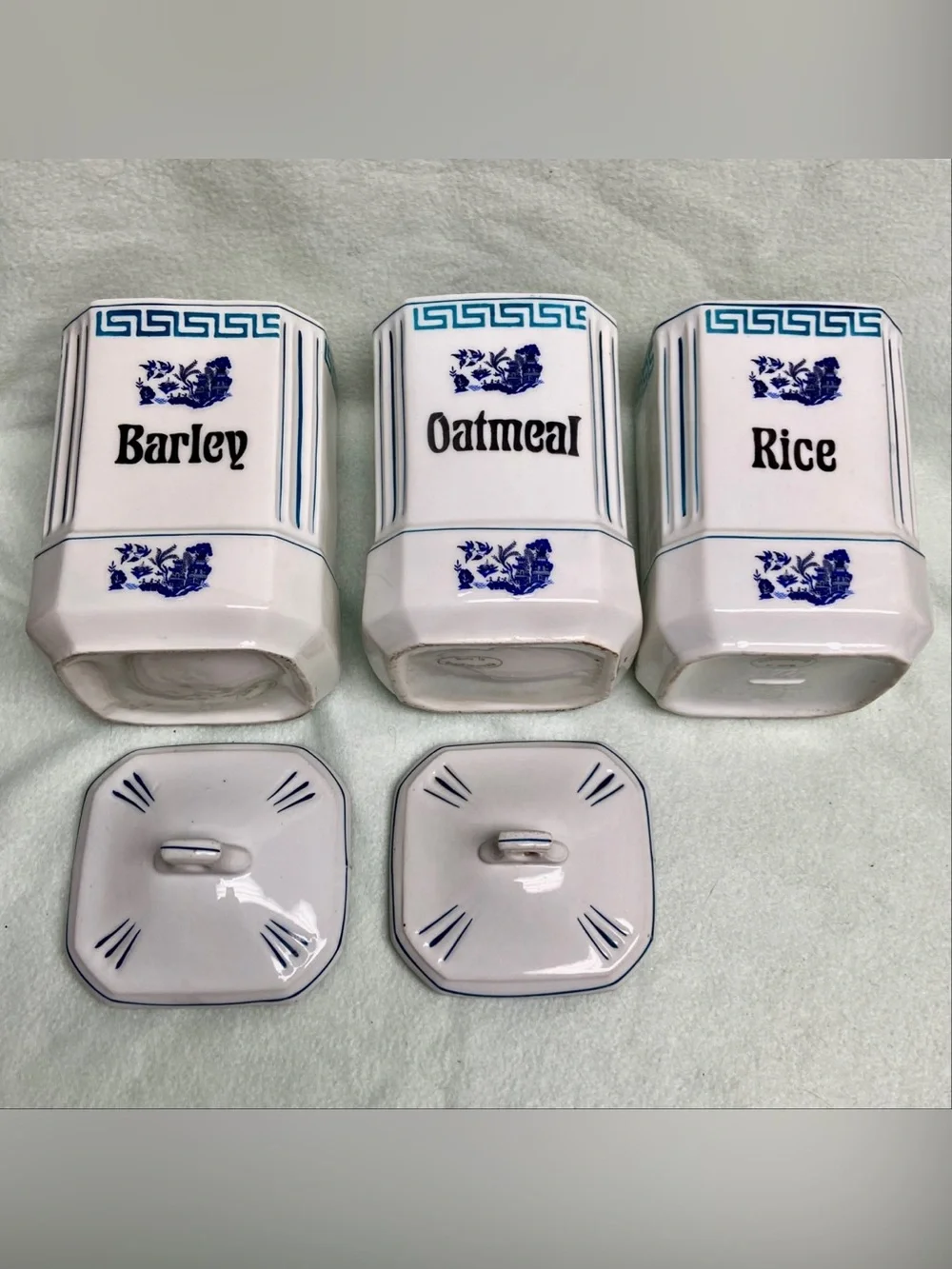 Vintage, Rare, Set of 3 Blue Willow Ceramic Canisters with 2 Lids 9in x 4.5in